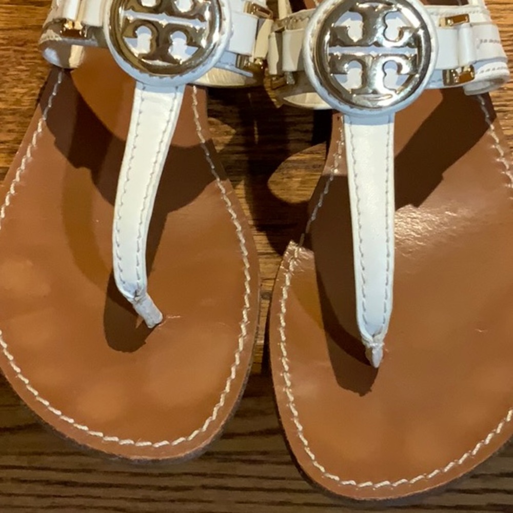 Tory Burch White and Brown Thong Sandals - Picture 5 of 6